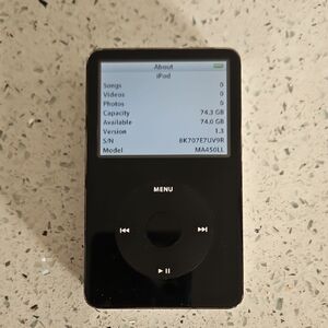 Apple iPod Classic 74GB Black